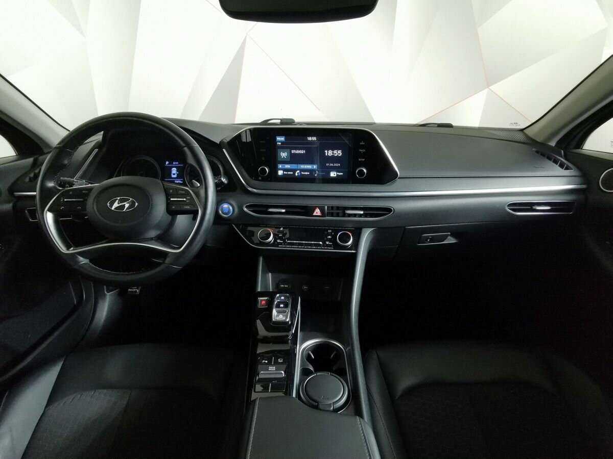Hyundai Sonata с пробегом — 2019 год. Фото: #9