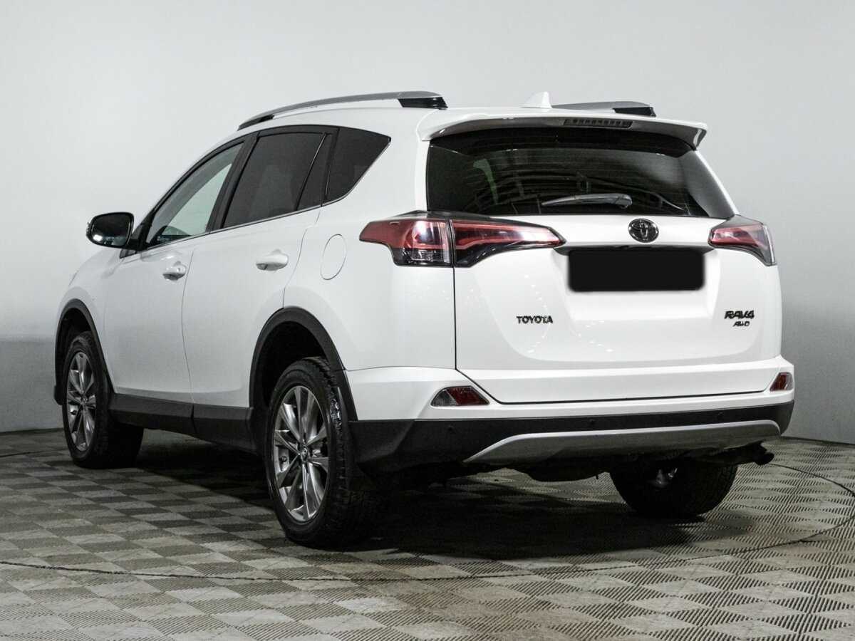Toyota RAV4 с пробегом — 2019 год. Фото: #6