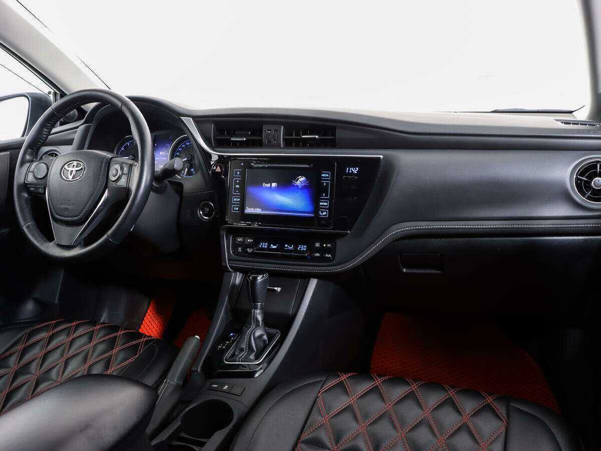 Toyota Corolla с пробегом — 2018 год. Фото: #8