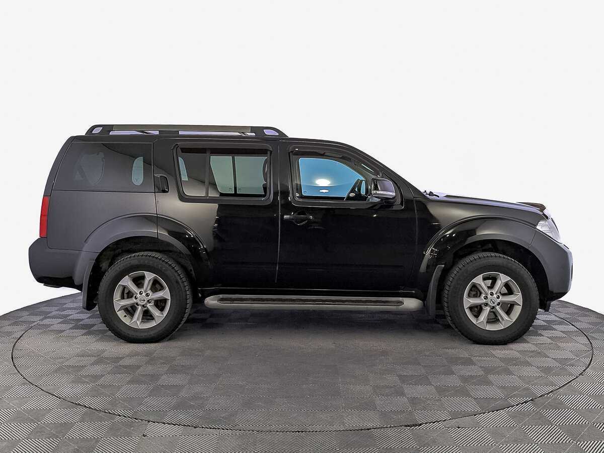 Nissan Pathfinder с пробегом — 2012 год. Фото: #3