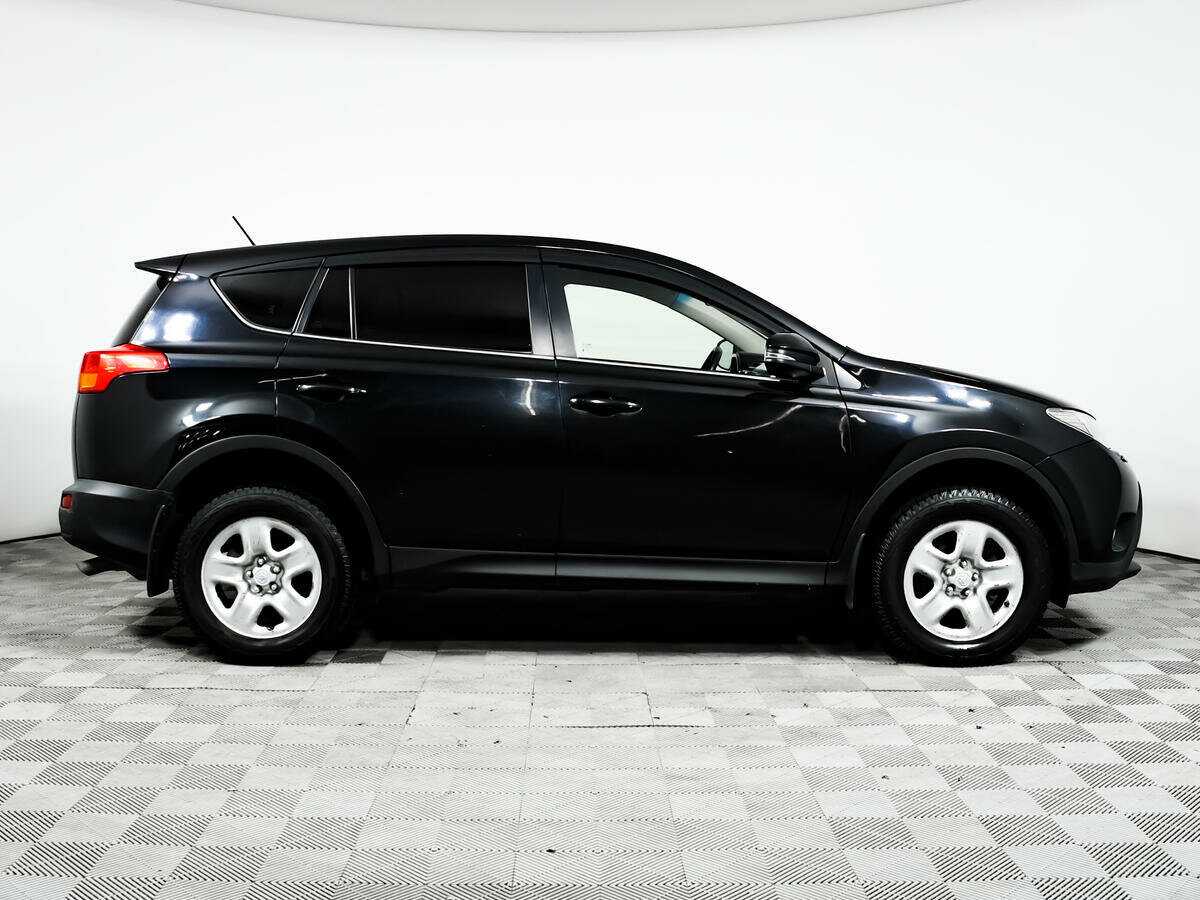 Toyota RAV4 с пробегом — 2013 год. Фото: #3