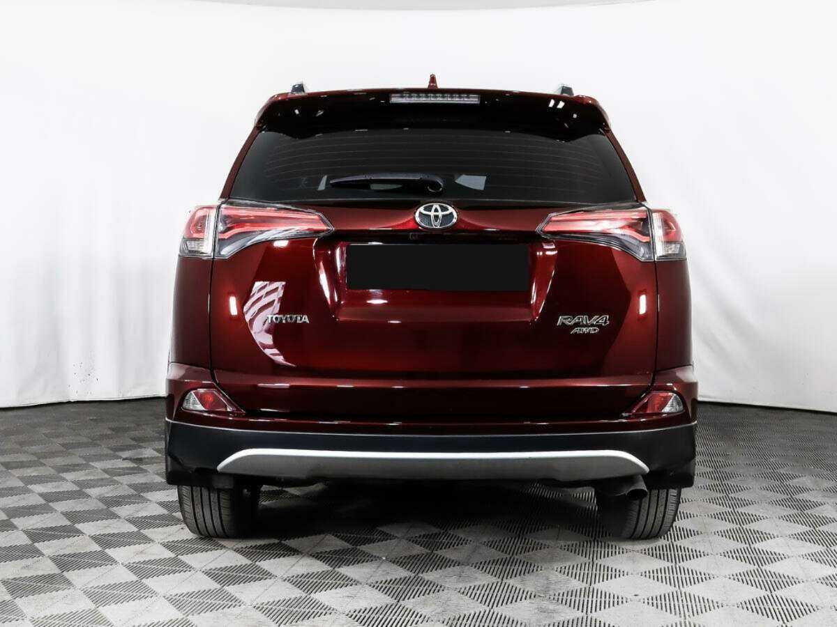 Toyota RAV4 с пробегом — 2016 год. Фото: #5