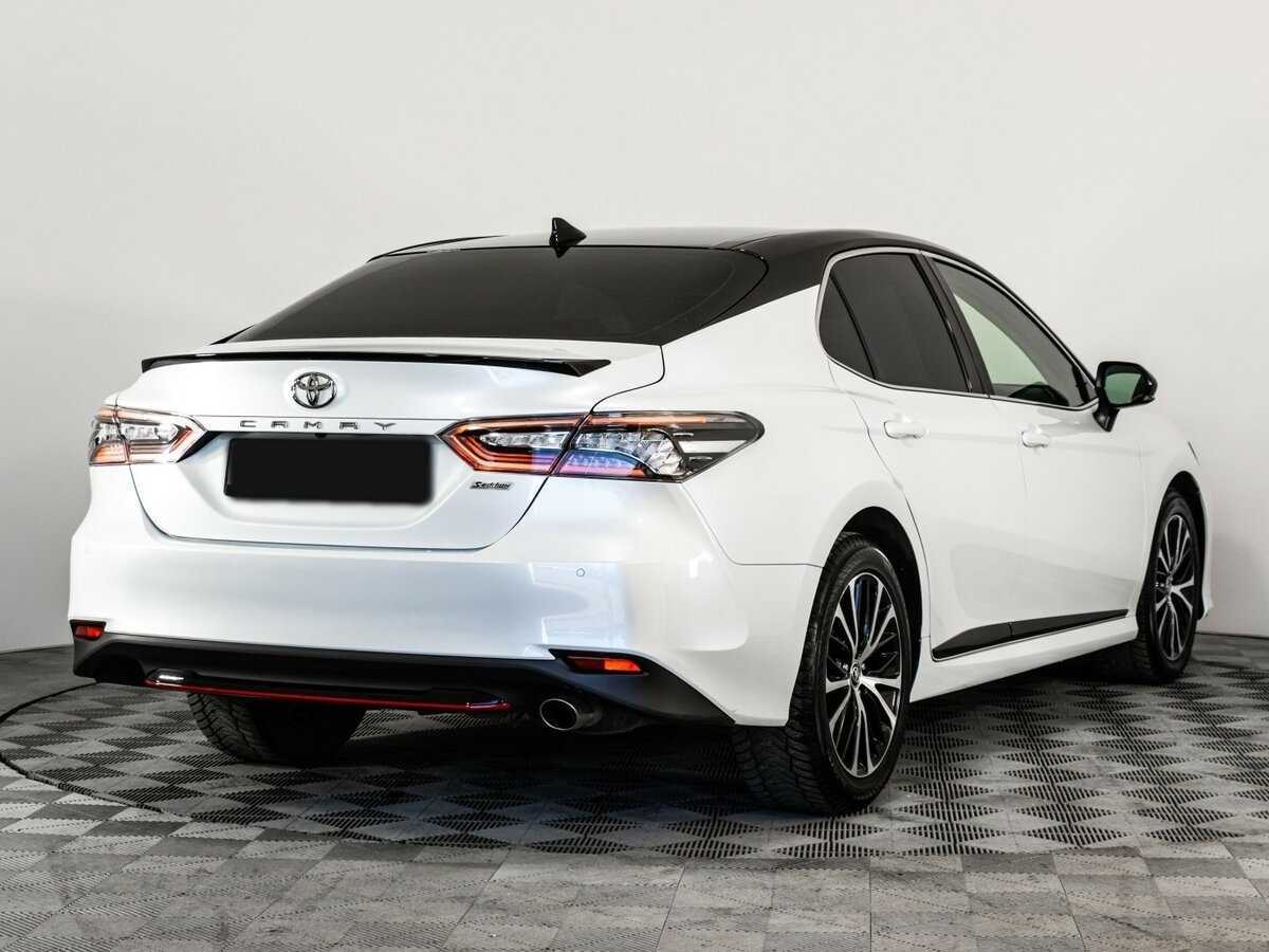 Toyota Camry с пробегом — 2020 год. Фото: #3