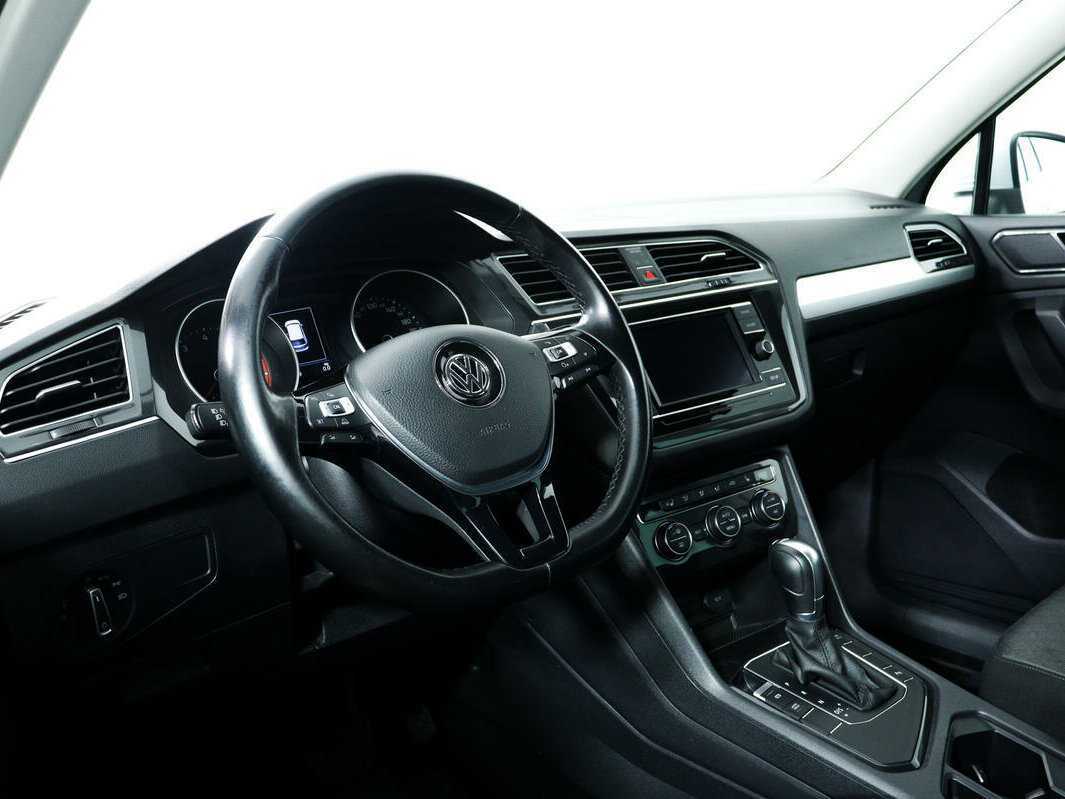 Volkswagen Tiguan с пробегом — 2017 год. Фото: #11