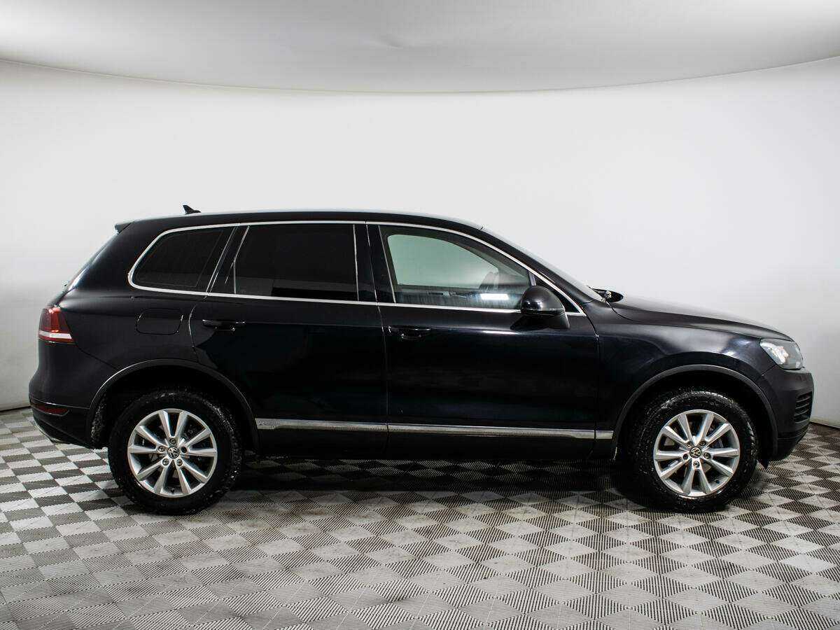 Volkswagen Touareg с пробегом — 2012 год. Фото: #3