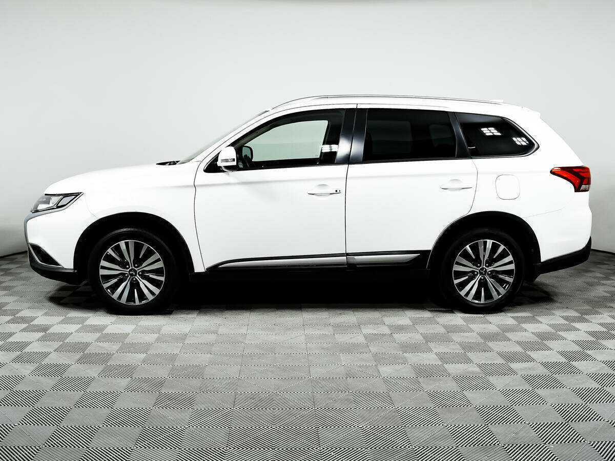 Mitsubishi Outlander с пробегом — 2019 год. Фото: #7