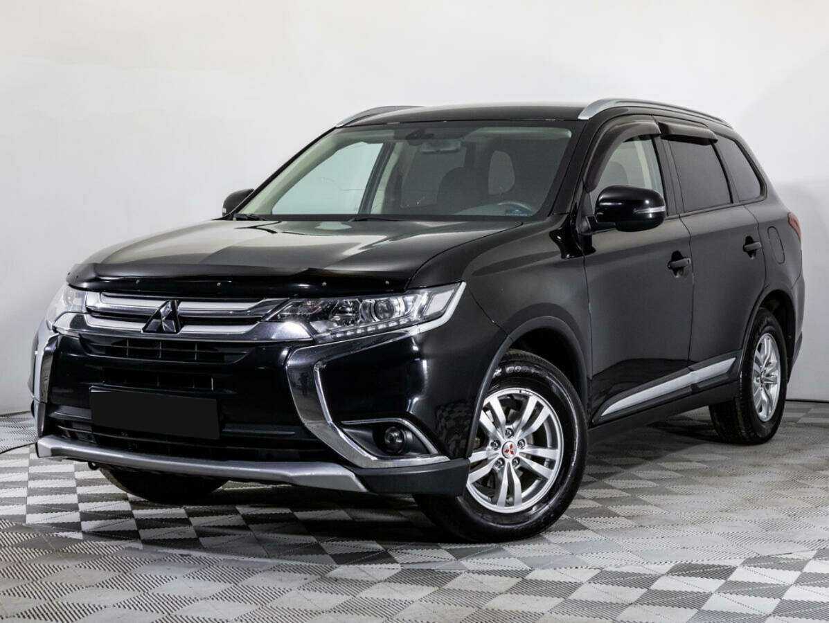 Mitsubishi Outlander с пробегом — 2017 год. Фото: #0
