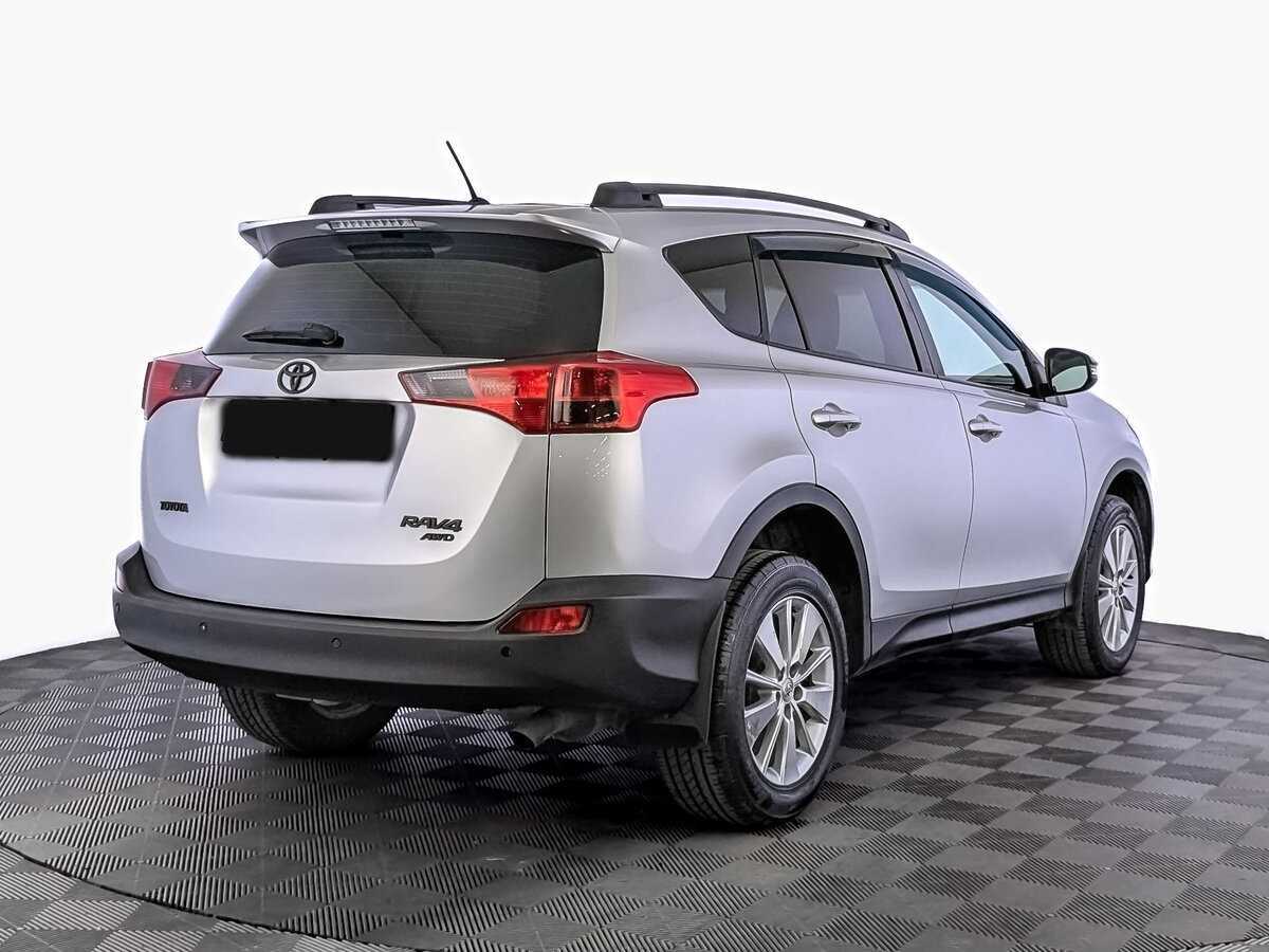 Toyota RAV4 с пробегом — 2014 год. Фото: #4