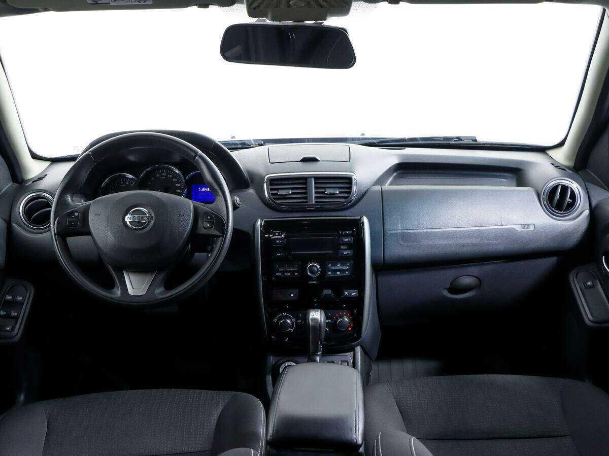 Nissan Terrano с пробегом — 2017 год. Фото: #9