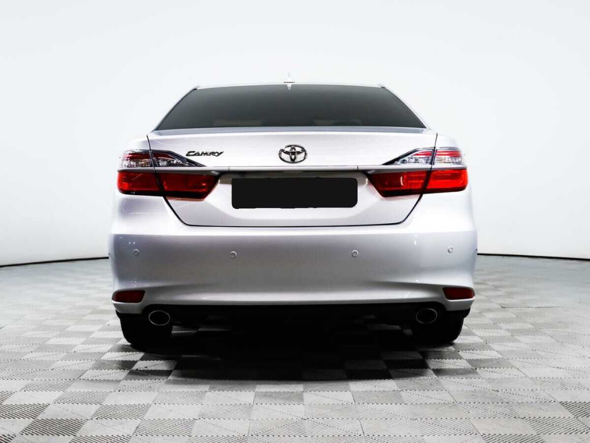 Toyota Camry с пробегом — 2015 год. Фото: #5