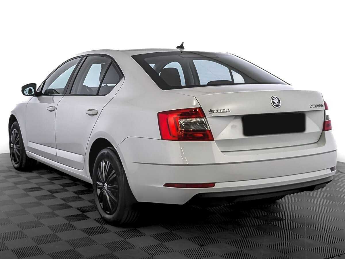 Skoda Octavia с пробегом — 2018 год. Фото: #6