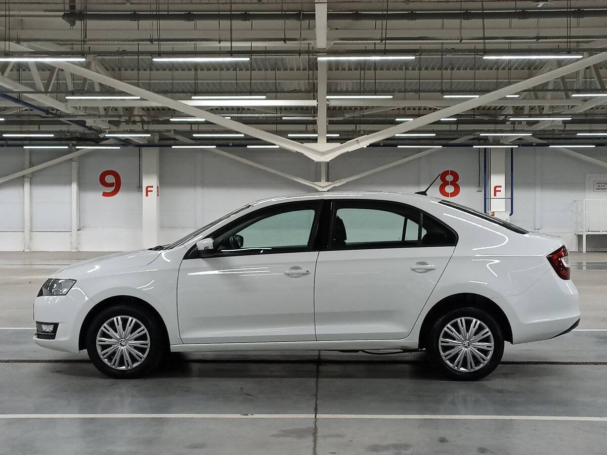 Skoda Rapid с пробегом — 2018 год. Фото: #7