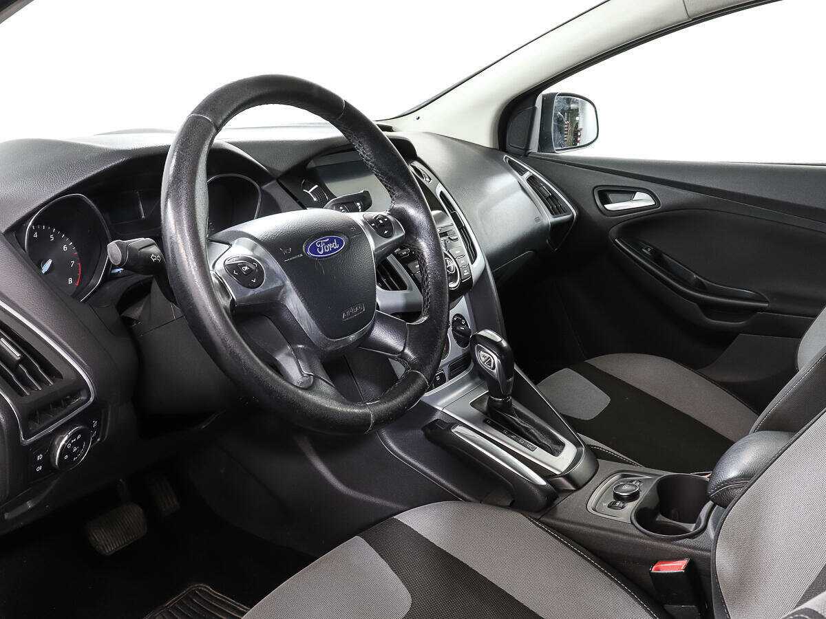 Ford Focus с пробегом — 2013 год. Фото: #12