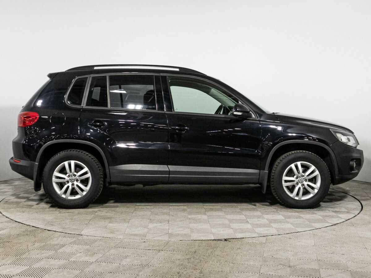 Volkswagen Tiguan с пробегом — 2015 год. Фото: #3
