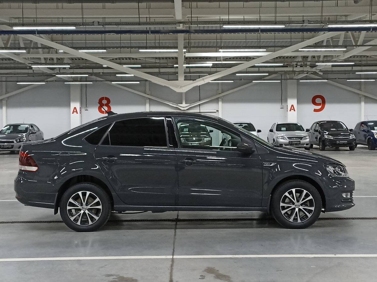 Volkswagen Polo с пробегом — 2018 год. Фото: #3