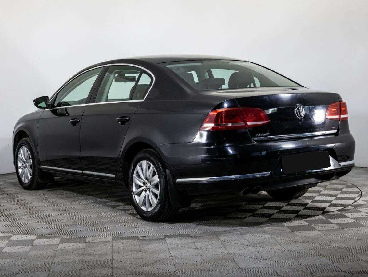 Volkswagen Passat с пробегом — 2012 год. Фото: #6