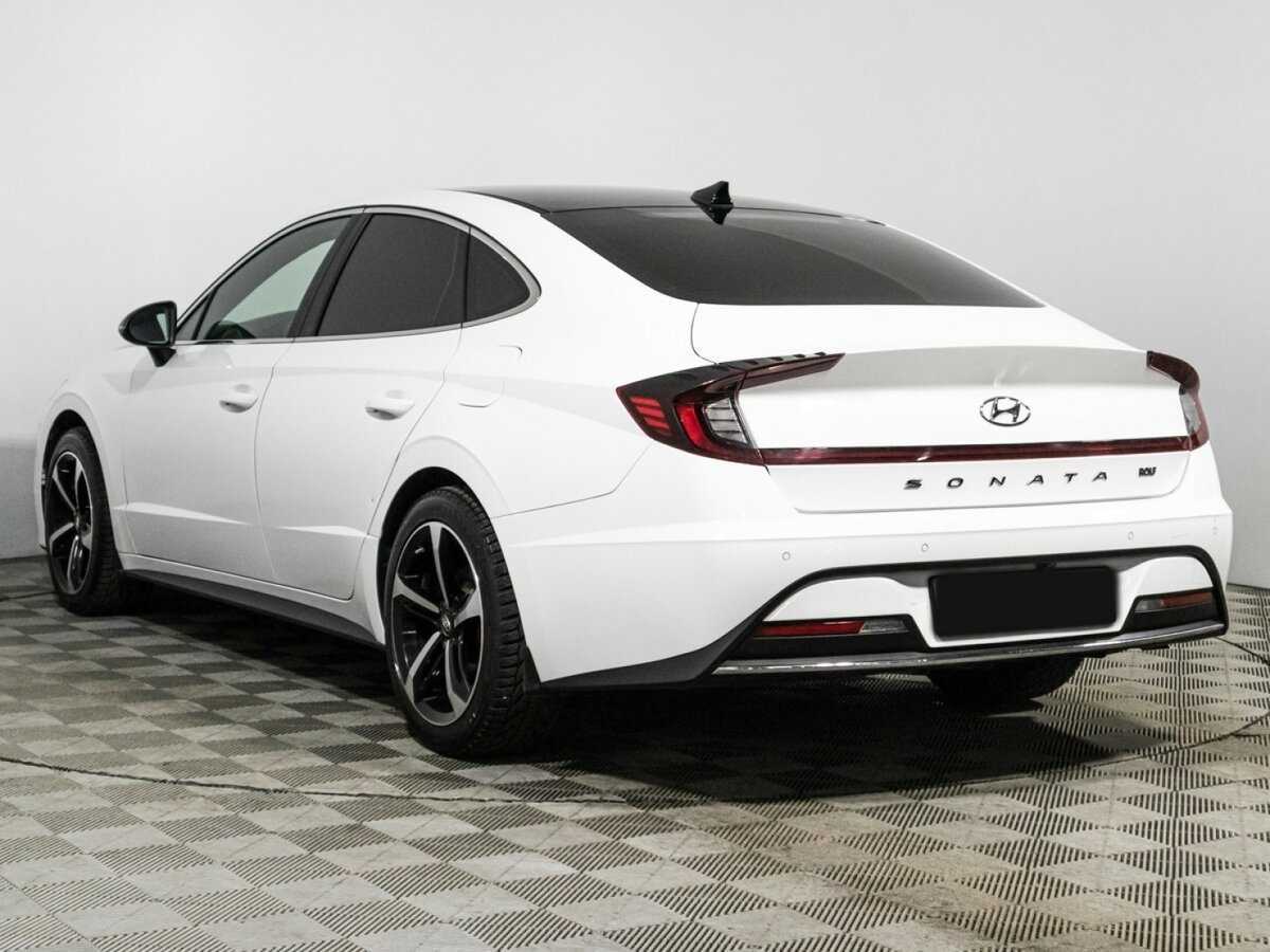 Hyundai Sonata с пробегом — 2021 год. Фото: #6