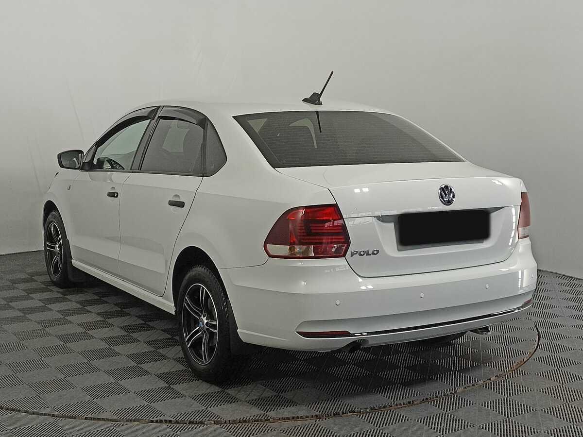 Volkswagen Polo с пробегом — 2020 год. Фото: #6