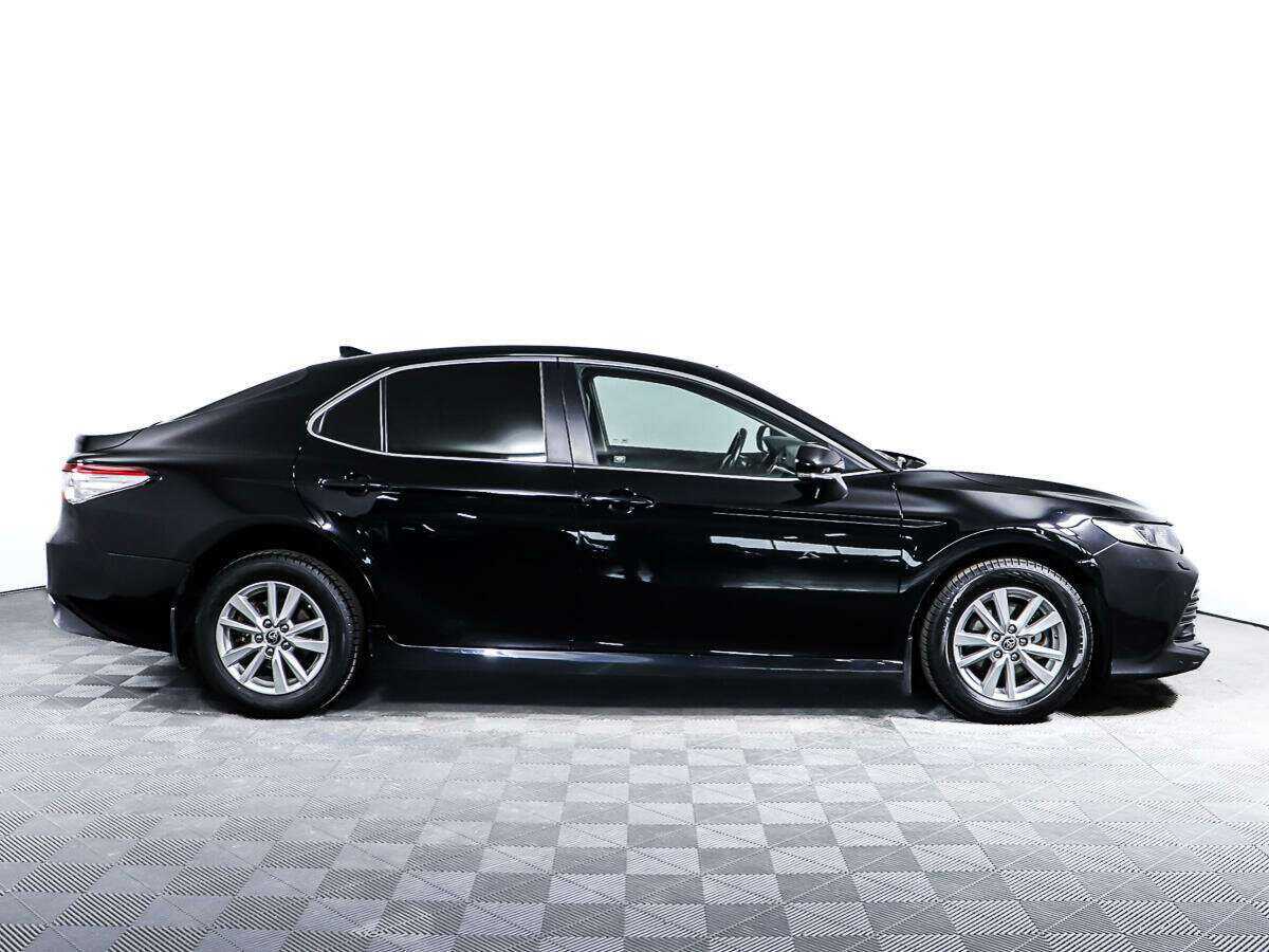Toyota Camry с пробегом — 2020 год. Посмотреть фото