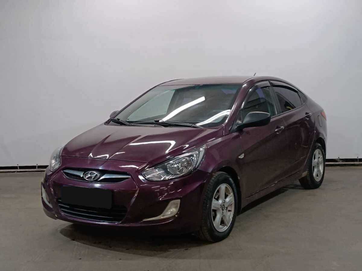 Hyundai Solaris с пробегом — 2012 год. Посмотреть фото