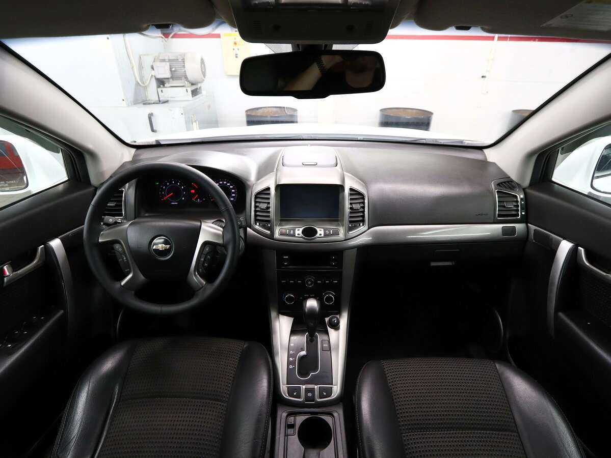 Chevrolet Captiva с пробегом — 2012 год. Фото: #17