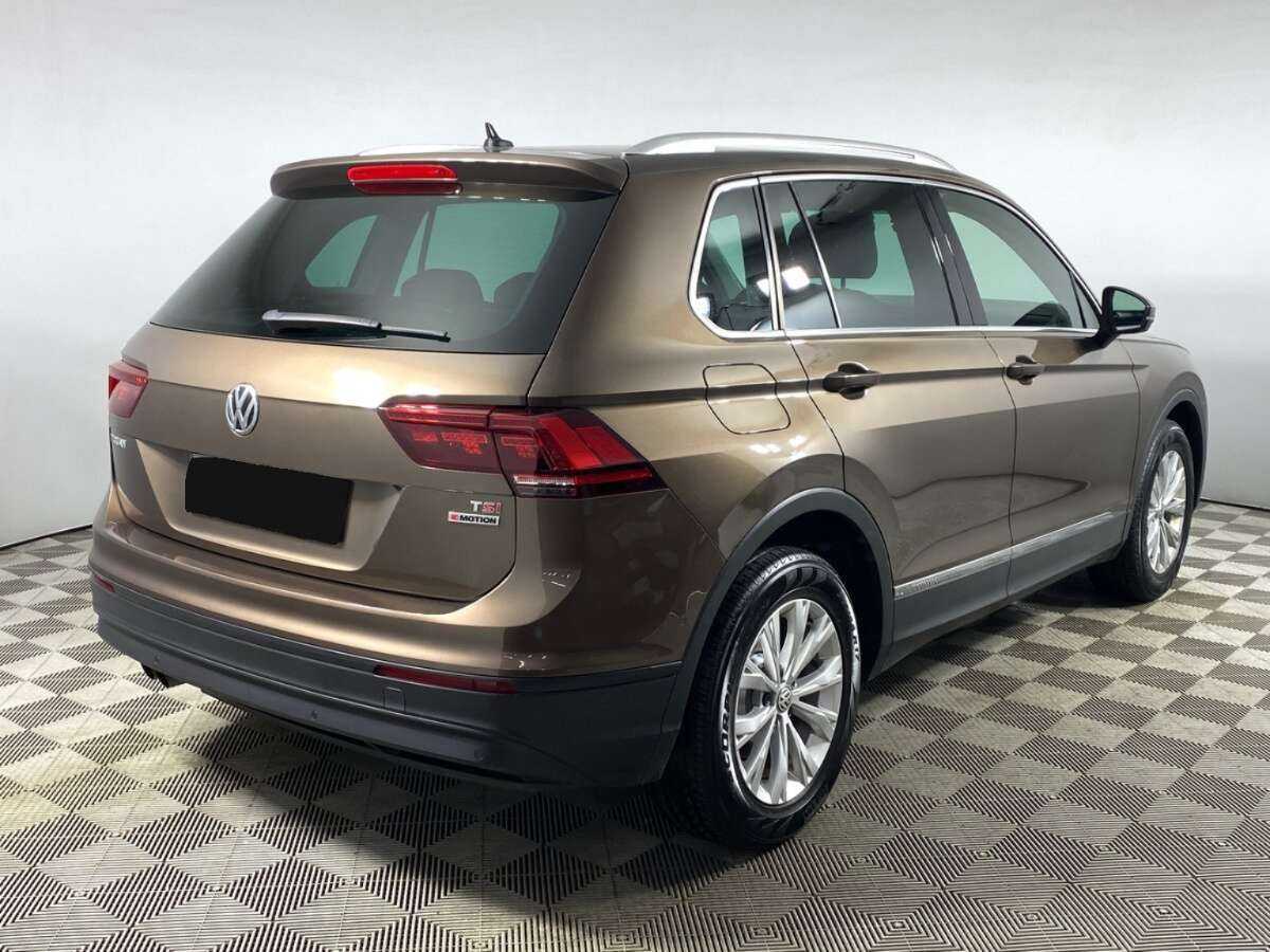 Volkswagen Tiguan с пробегом — 2017 год. Фото: #4