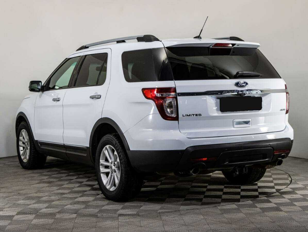 Ford Explorer с пробегом — 2014 год. Фото: #5