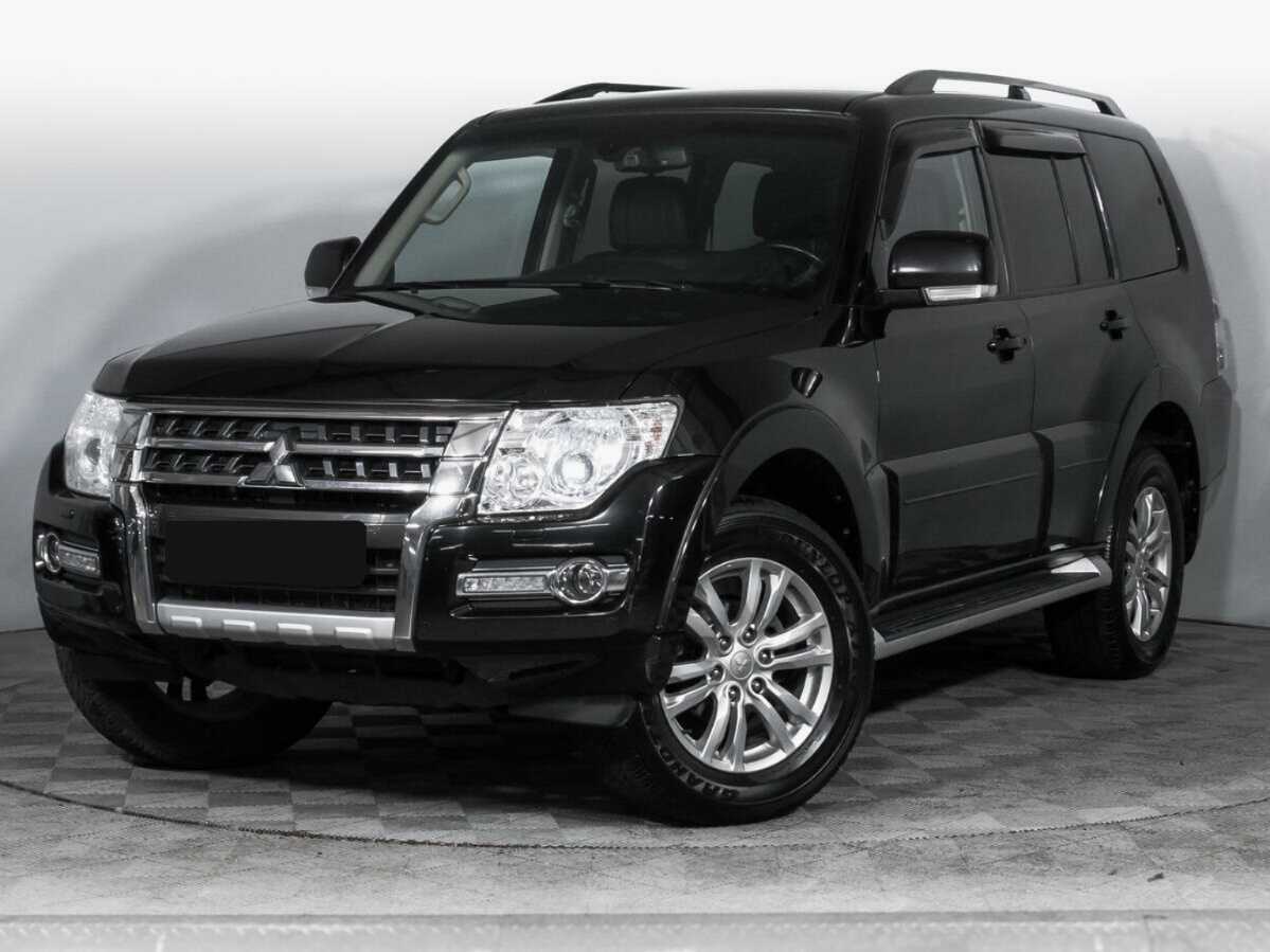 Mitsubishi Pajero с пробегом — 2017 год. Фото: #0
