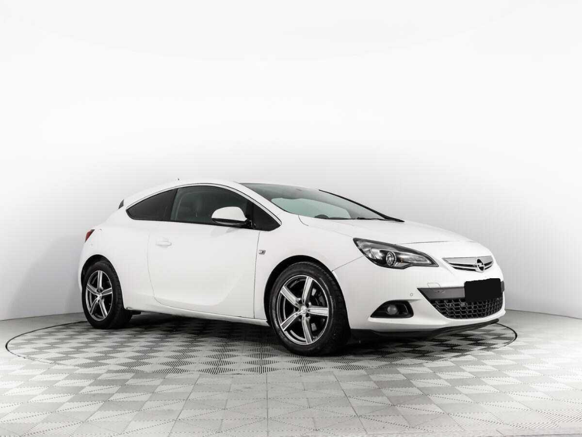 Opel Astra с пробегом — 2014 год. Фото: #2