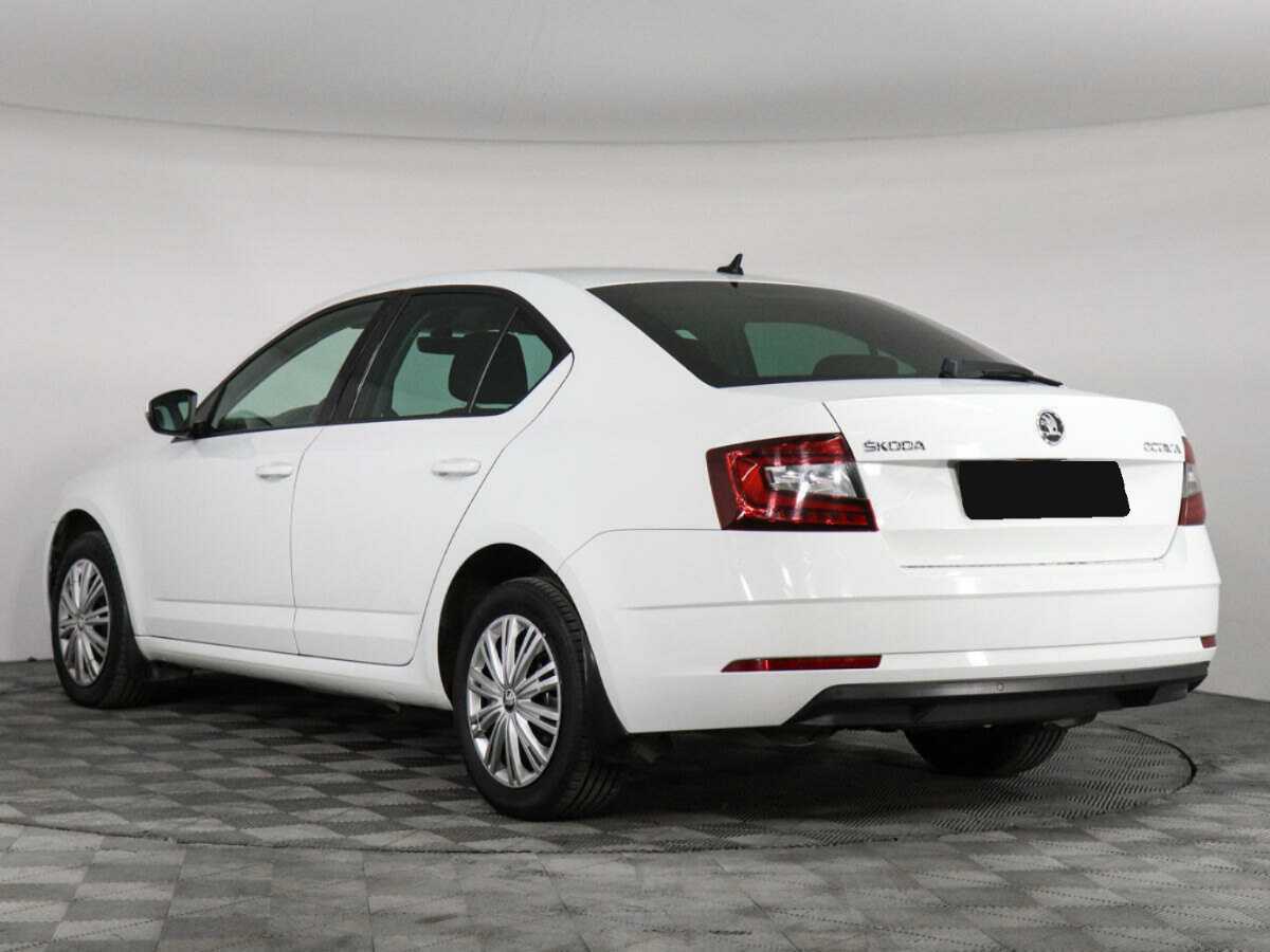 Skoda Octavia с пробегом — 2018 год. Фото: #6