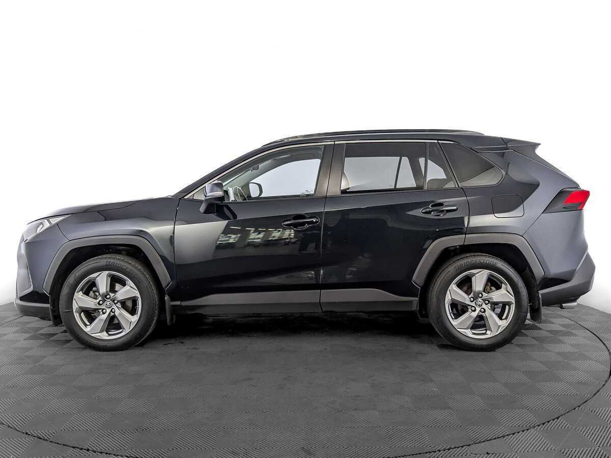 Toyota RAV4 с пробегом — 2020 год. Фото: #20