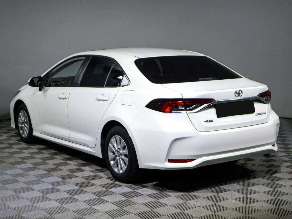Toyota Corolla с пробегом — 2022 год. Фото: #4