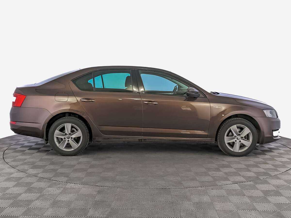 Skoda Octavia с пробегом — 2016 год. Фото: #3