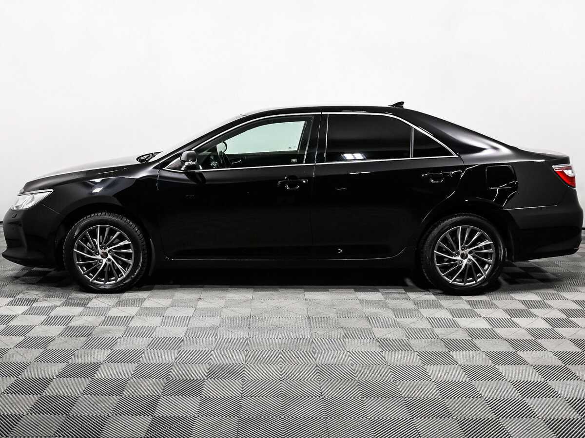 Toyota Camry с пробегом — 2018 год. Фото: #7