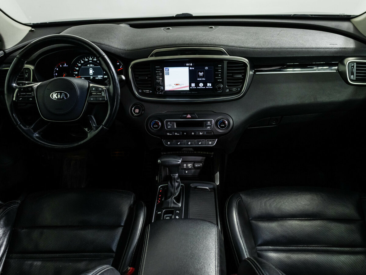 Kia Sorento с пробегом — 2018 год. Фото: #9