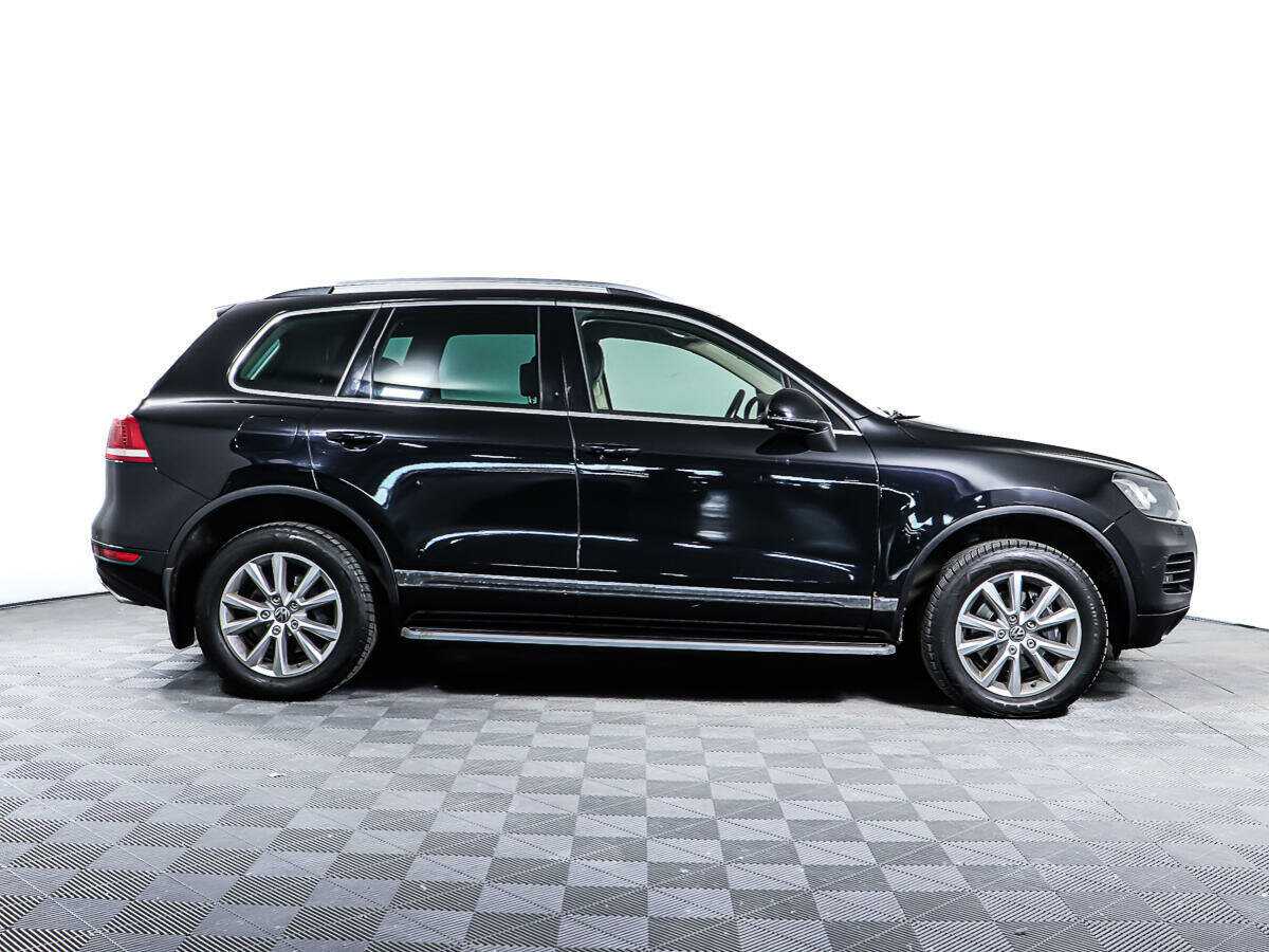 Volkswagen Touareg с пробегом — 2013 год. Фото: #3