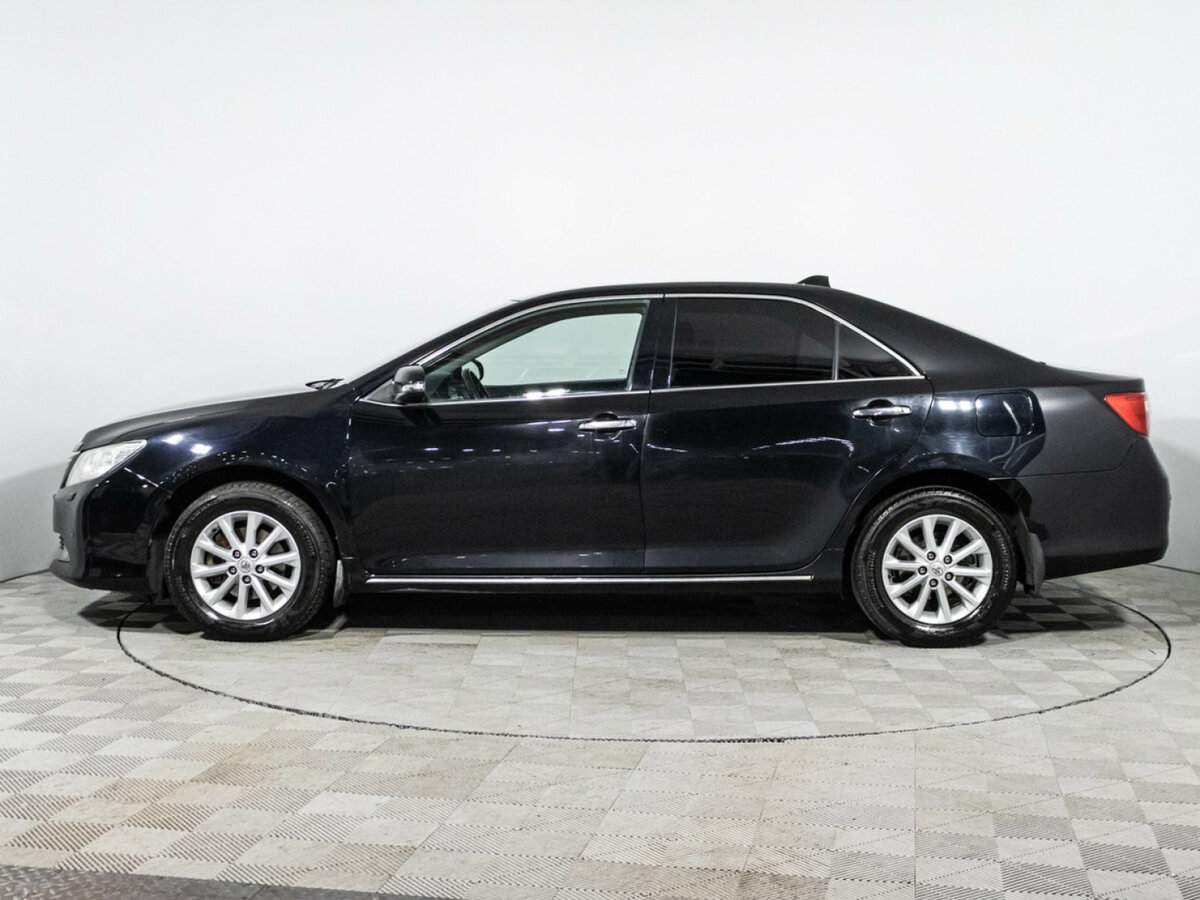 Toyota Camry с пробегом — 2014 год. Фото: #7