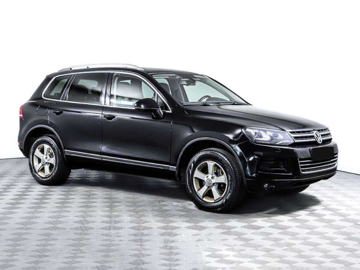 Volkswagen Touareg с пробегом — 2013 год. Фото: #2