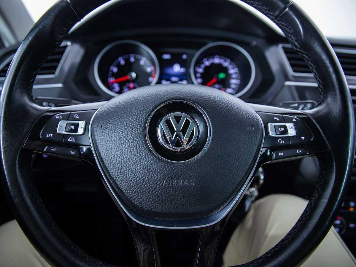 Volkswagen Tiguan с пробегом — 2017 год. Фото: #12