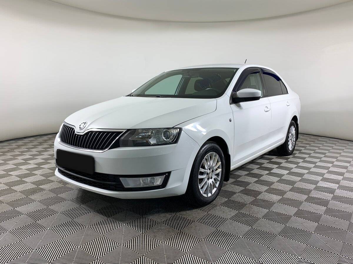 Skoda Rapid с пробегом — 2015 год. Фото: #0