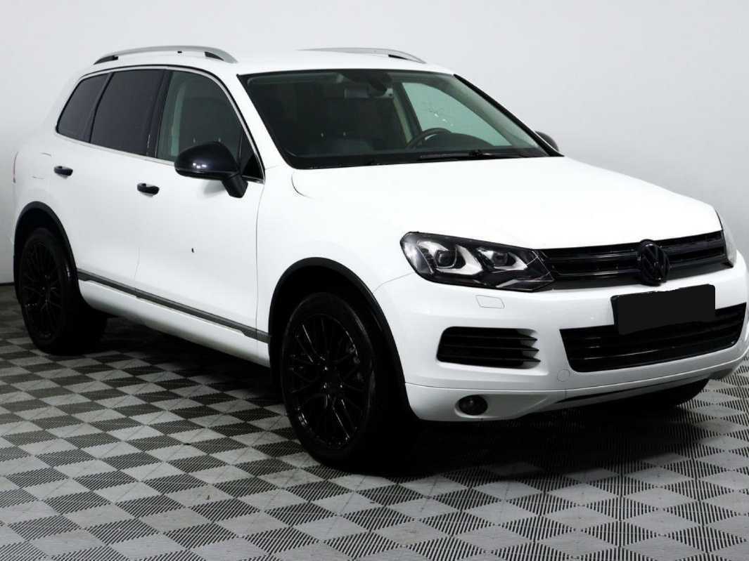 Volkswagen Touareg с пробегом — 2012 год. Фото: #2