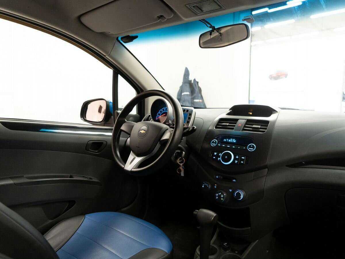 Chevrolet Spark с пробегом — 2013 год. Фото: #16