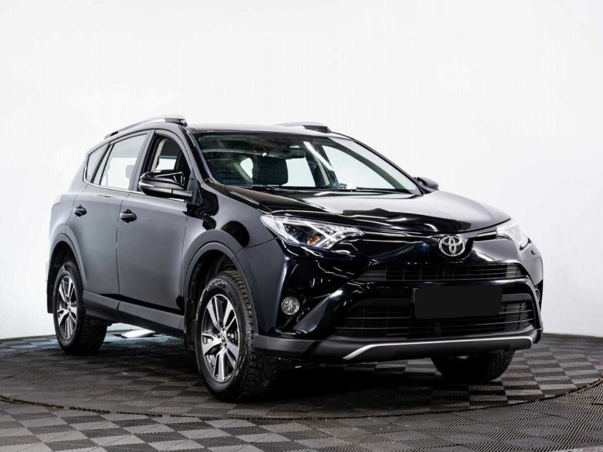 Toyota RAV4 с пробегом — 2017 год. Фото: #2