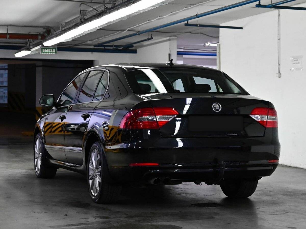Skoda Superb с пробегом — 2013 год. Фото: #2