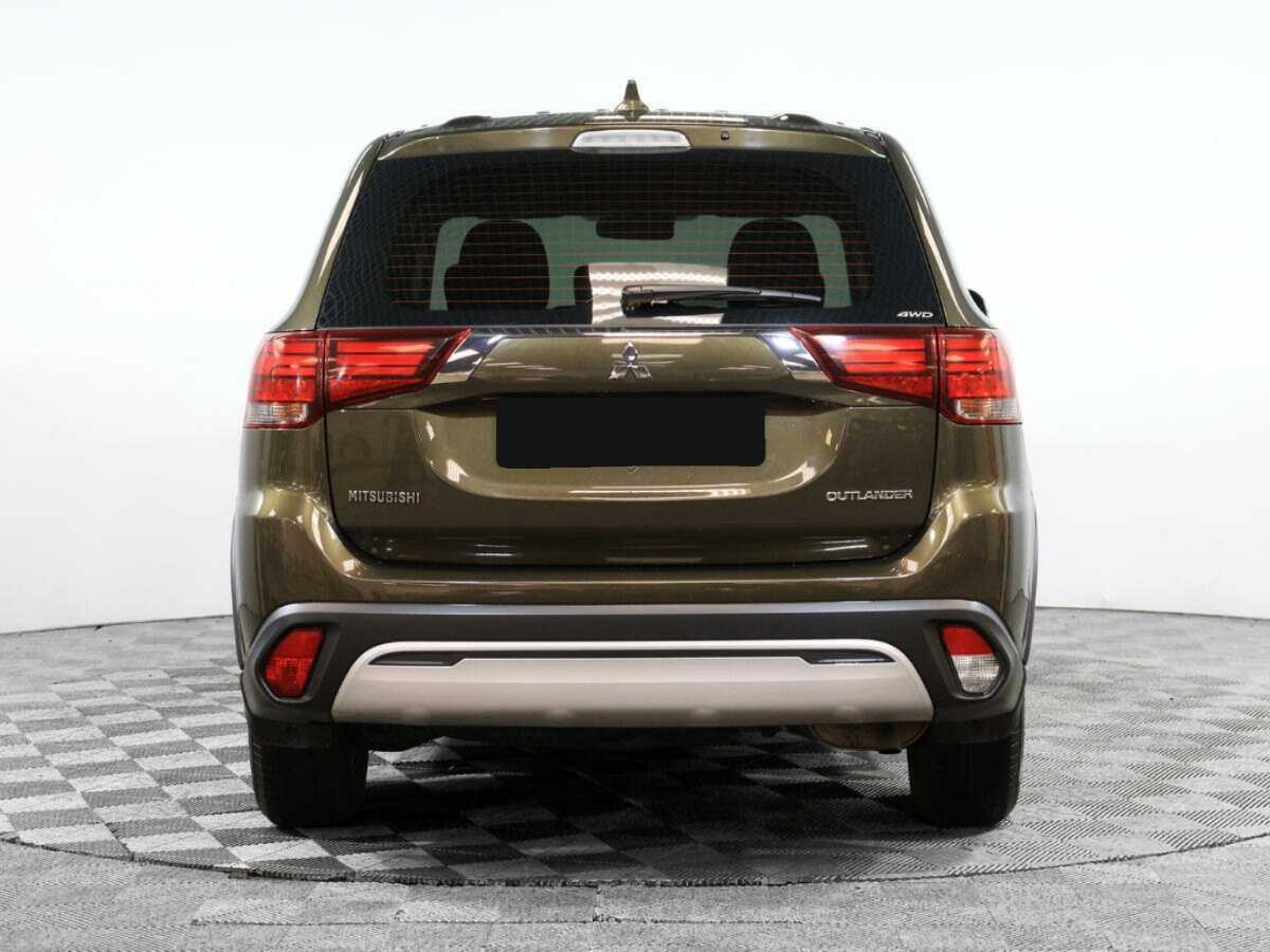 Mitsubishi Outlander с пробегом — 2019 год. Фото: #4