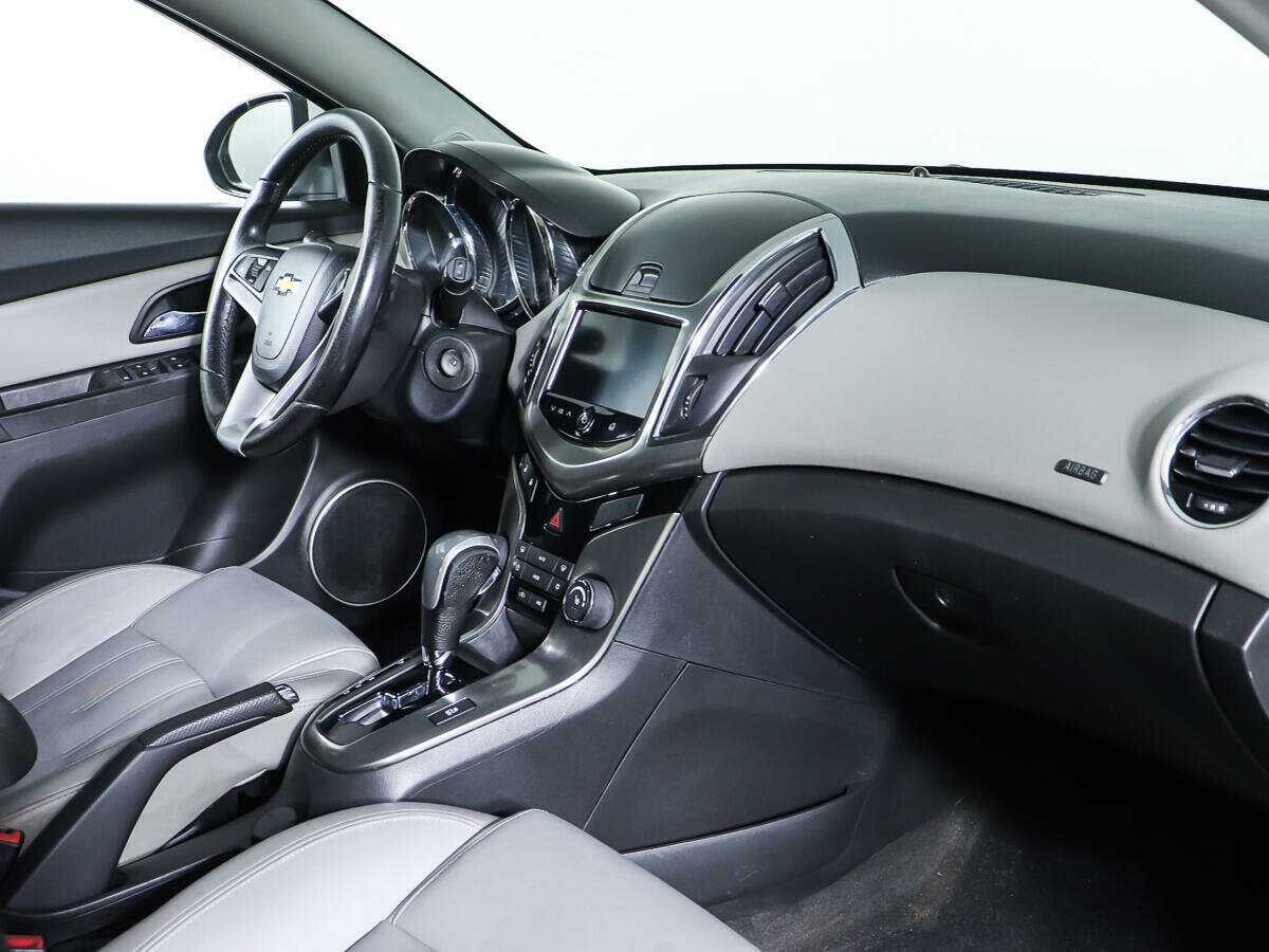 Chevrolet Cruze с пробегом — 2013 год. Фото: #7