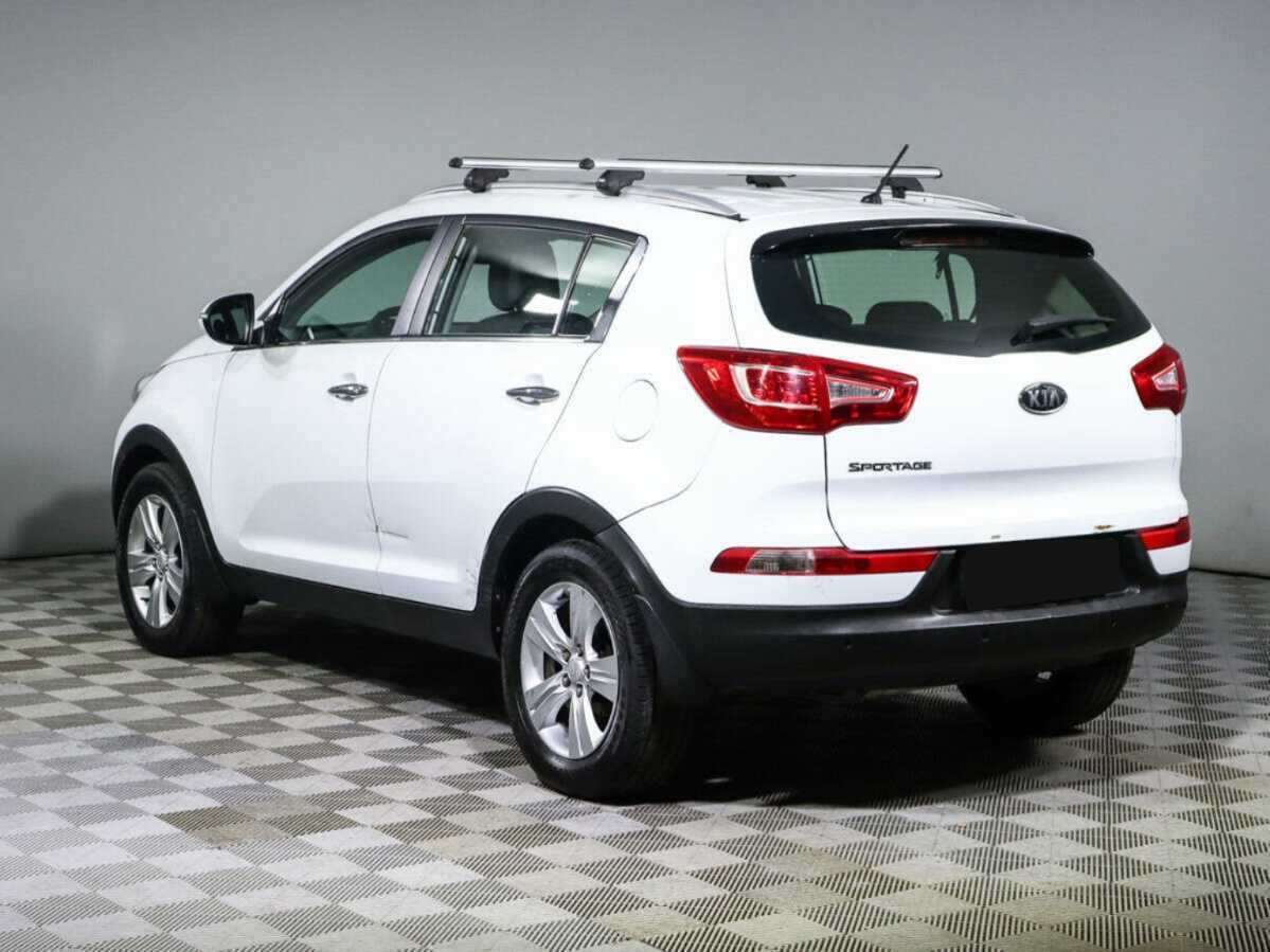 Kia Sportage с пробегом — 2012 год. Фото: #6