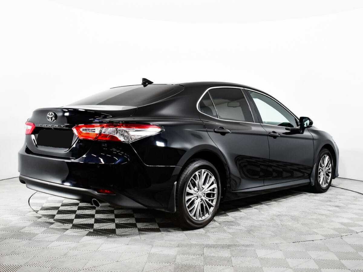 Toyota Camry с пробегом — 2021 год. Фото: #4