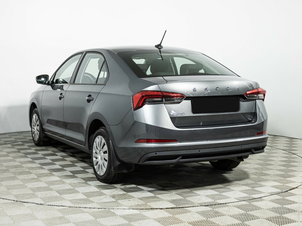 Skoda Rapid с пробегом — 2020 год. Фото: #6