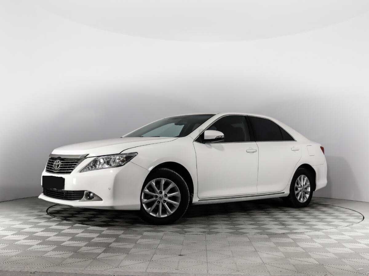 Toyota Camry с пробегом — 2014 год. Посмотреть фото